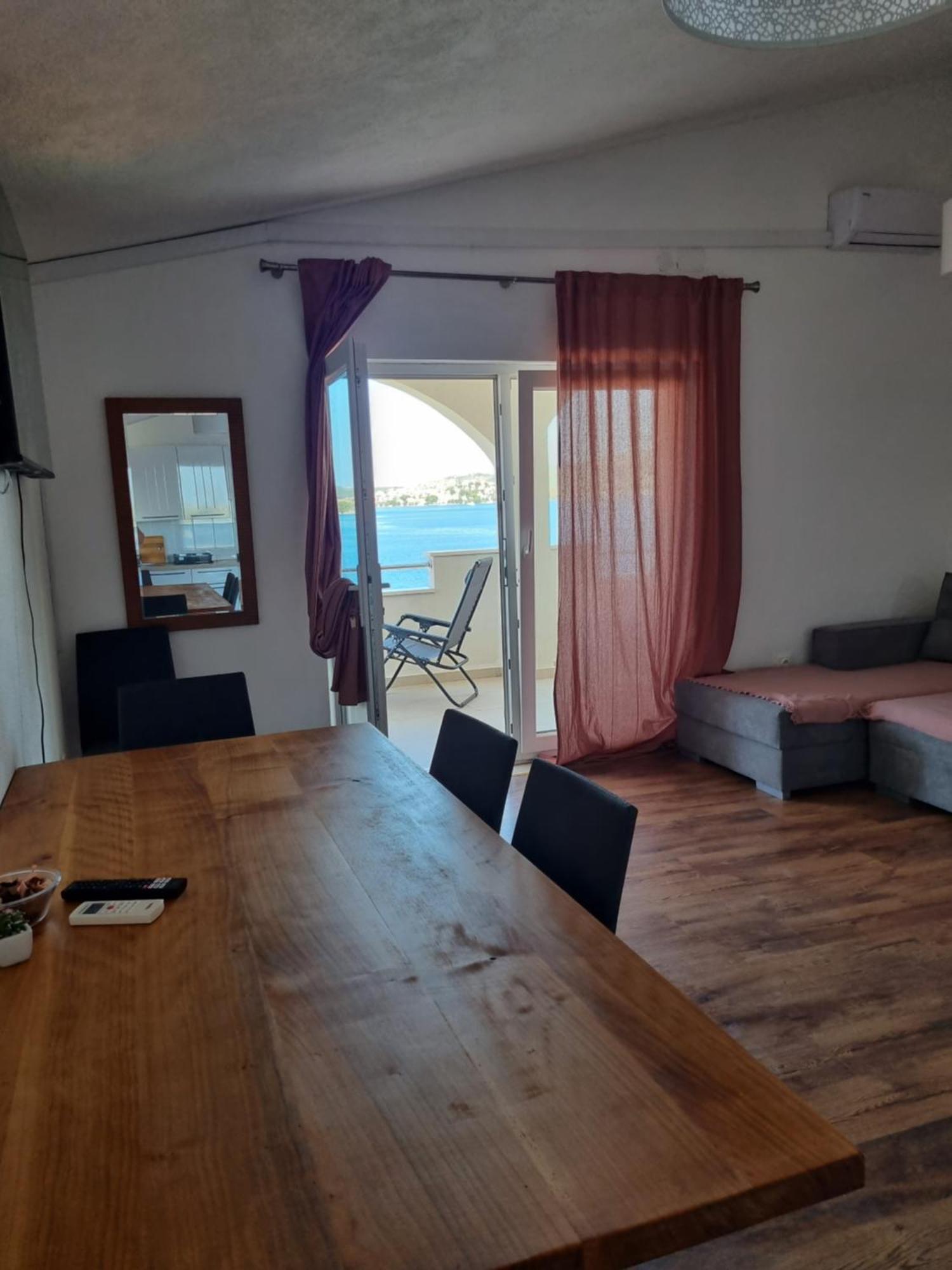 Apartmani Ana, Razanj, Rogoznica, Hrvatska Рогозница Екстериор снимка